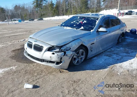 2013 BMW 528I xDrive z USA, uszkodzony, nr VIN WBAXH5C5XDD109346